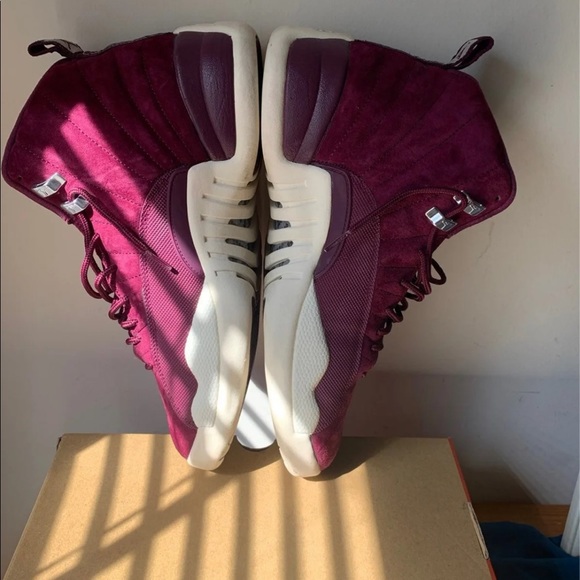 Retro 12 - Picture 3 of 8